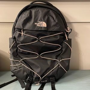 NWOT north face Borealis waterproof backpack.